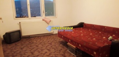 apartament-cu-2-camere-decomandat-in-cetate-1