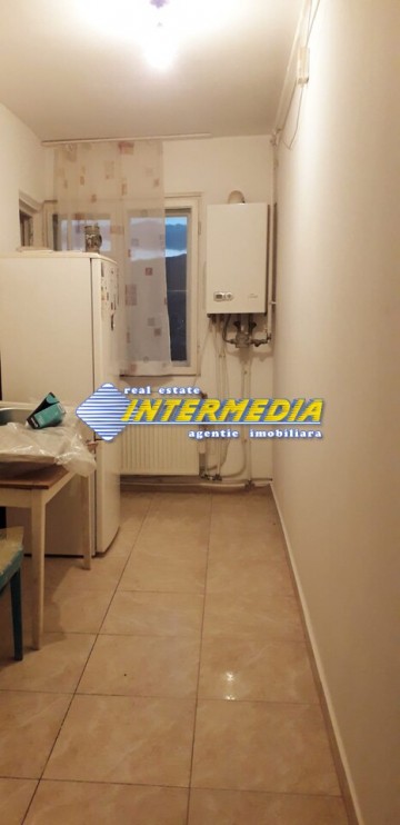 apartament-cu-2-camere-decomandat-in-cetate-3