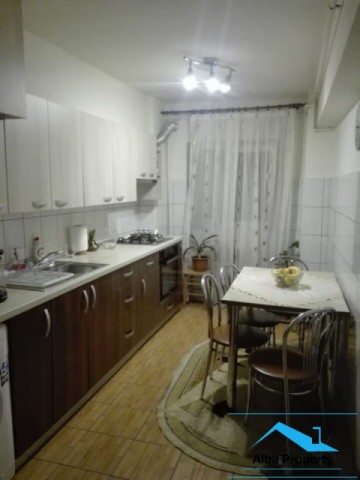 apartament-2-camere-decomandat-etaj-01