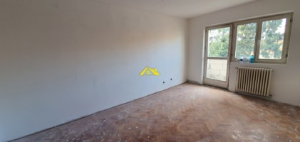 apartament-3-camere-etaj-1-in-cetate