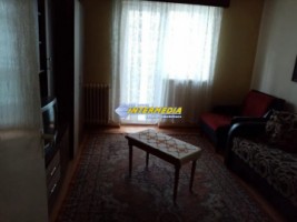 apartartament-2-camere-de-vanzare-etaj-2-cetate-zona-bulevard-2