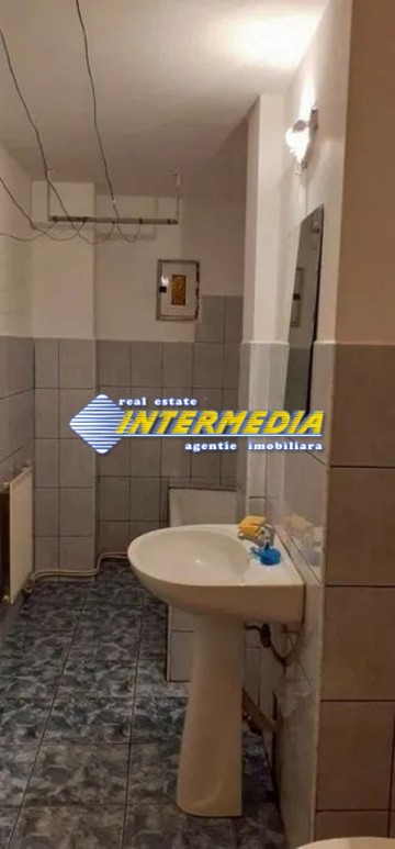 vand-garsoniera-decomandata-44-m2-1