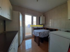 apartament-3-camere-decomandat-de-vanzare-in-alba-iulia-etaj-2-4