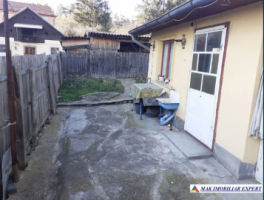 gasca-zurli-casa-4-camere-teren-562-mp-campulung-3