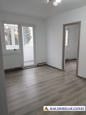 apartament-3-camere-cf-2-et-24-campulung