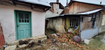 strejnic-teren-1150mp-cu-casa-batraneasca-la-42000-euro-0