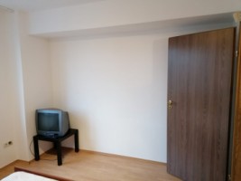 de-inchiriat-apartament-trei-camere-in-bloc-3