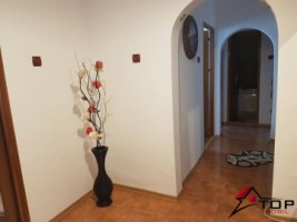 apartament-3-camere-decomandat-renovat-galata-3