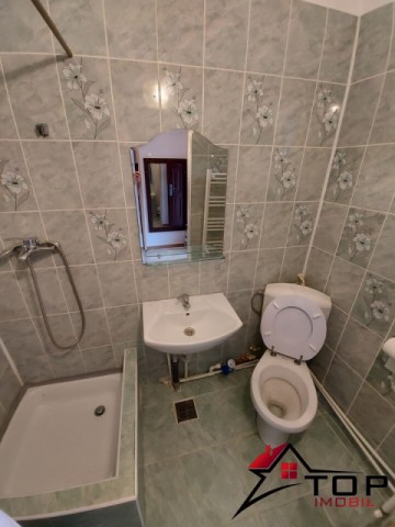 apartament-2-camere-centru-decomandat-cuza-voda-3