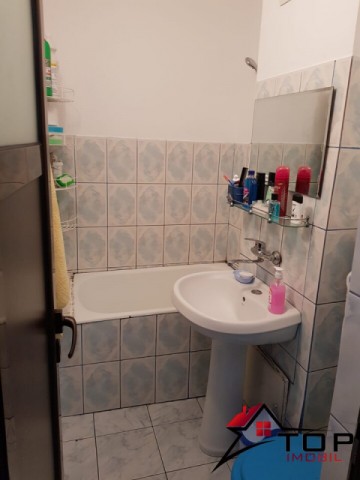 vand-apartament-2-camere-alexandru-cel-bun-5