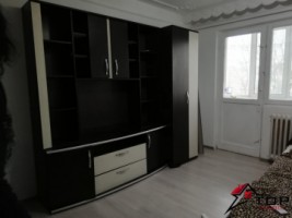 vand-apartament-2-camere-podu-ros-6