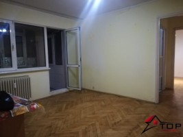 vand-apartament-2-camere-podu-ros-1