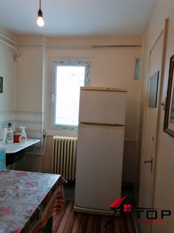 vand-apartament-2-camere-podu-ros-7