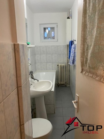 vand-apartament-2-camere-alexandru-cel-bun