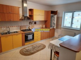 casa-de-vanzare-in-santimbru-finisata-complet-cu-garaj-33-mp-16