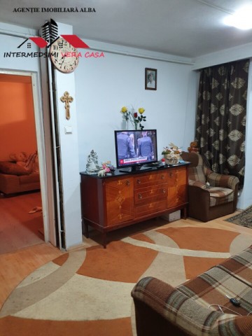 oferta-apartament-3-camere-et-1-de-vanzare-60-mp-alba-iulia-ampoi-3-2