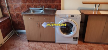 garsoniera-de-vanzare-cetate-etaj-2-cu-centrala-si-termopane-2