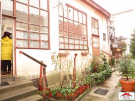 casa-3-camere-semicentral-la-curte-comuna-id-22041-8
