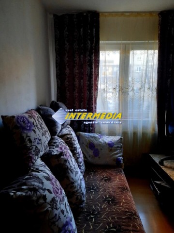 apartament-3-camere-decomandat-de-vanzare-closca-et1-9