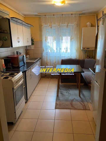 apartament-2-camere-decomandat-de-vanzare-cetate-4