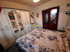 apartament-3-camere-decomandat-de-vanzare-centru-etaj-1