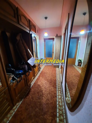 apartament-3-camere-decomandat-de-vanzare-centru-etaj-1-9