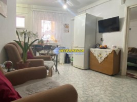 special-apartament-cu-3-camere-decomandat-de-vanzare-in-alba-iulia-zona-cetate-stadion-cu-boxa-pivnita-balcon-loc-parcare-alba-iulia-2