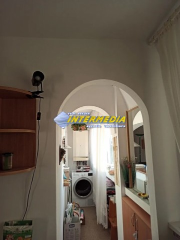 apartament-3-camere-decomandat-de-vanzare-cetate-4