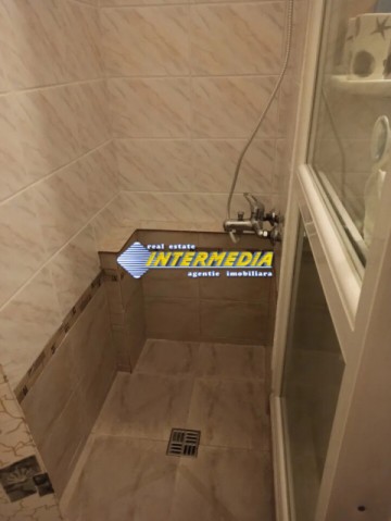 apartament-3-camere-decomandat-de-vanzare-cetate-6