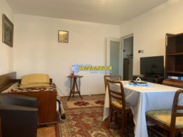 apartament-2-camere-decomandat-de-vanzare-cetate-etaj-1