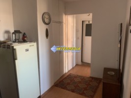 apartament-2-camere-decomandat-de-vanzare-cetate-etaj-1-7