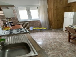 3-camere-decomandat-de-vanzare-in-cetate-zona-piata-finisat-8