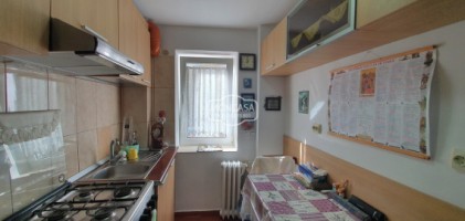 apartament-2-camere-zona-scoala-7-etaj-1-4