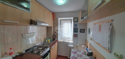 apartament-2-camere-zona-scoala-7-etaj-1-13