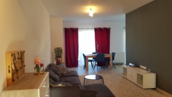 apartament-4-camere-spatios-bloc-nou-0