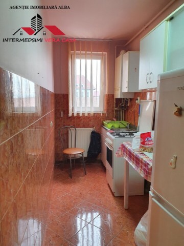 oferta1-apartament-2-camere-renovat-de-inchiriat-50-mp-alba-iulia-cetate-5