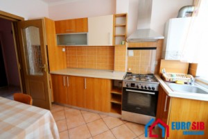 apartament-cu-2-camere-decomandat-de-inchiriat-zona-strand