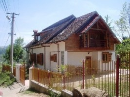 nu-mai-inchiriaza-cabana-montana-7-camere-teren-1000-mp-campulung