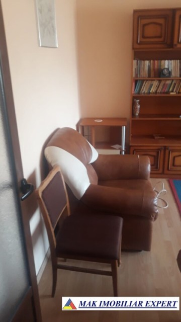 apartament-3-camere-cf-1-et-44-campulung-3