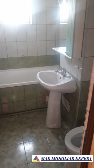 apartament-3-camere-cf-1-et-44-campulung-17