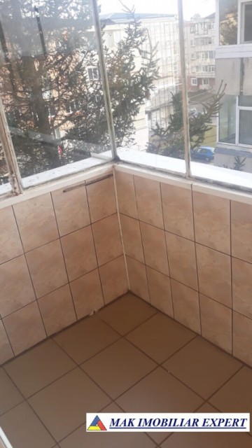 apartament-3-camere-cf-1-et-44-campulung-19