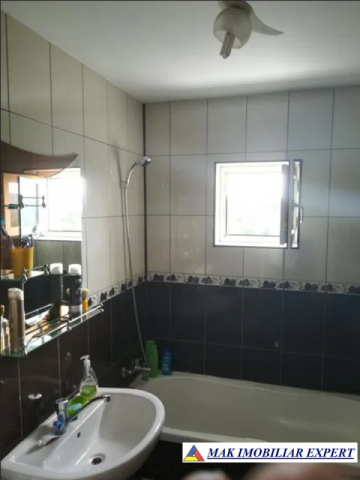 apartament-3-camere-cf-1-et-44-campulung-3