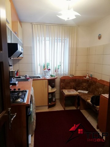 apartament-4-camere-semidecomandat-dacia-etaj-34-1