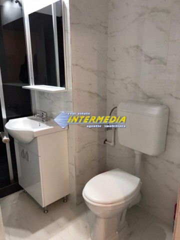 apartament-2-camere-decomandat-de-vanzare-in-cetate-m-uri-etaj-3-8