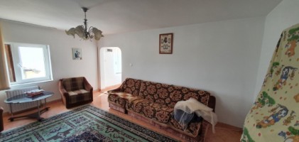 bunavestire-casa-pe-curte-foisor-la-900-euroluna-2