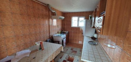 bunavestire-casa-pe-curte-foisor-la-900-euroluna-15