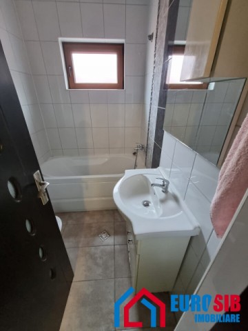 apartament-3-camere-de-vanzare-sibiu-mobilat-zona-cedonia-bloc-nou-3