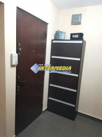apartament-cu-3-camere-de-vanzare-cetate-etaj-intermediar-3