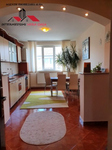 oferta-apartament-2-camere-de-vanzare-67-mp-renovat-alba-iulia-cetate-16