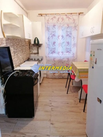 apartament-2-camere-decomandat-si-renovat-de-vanzare-cetate-closca-1